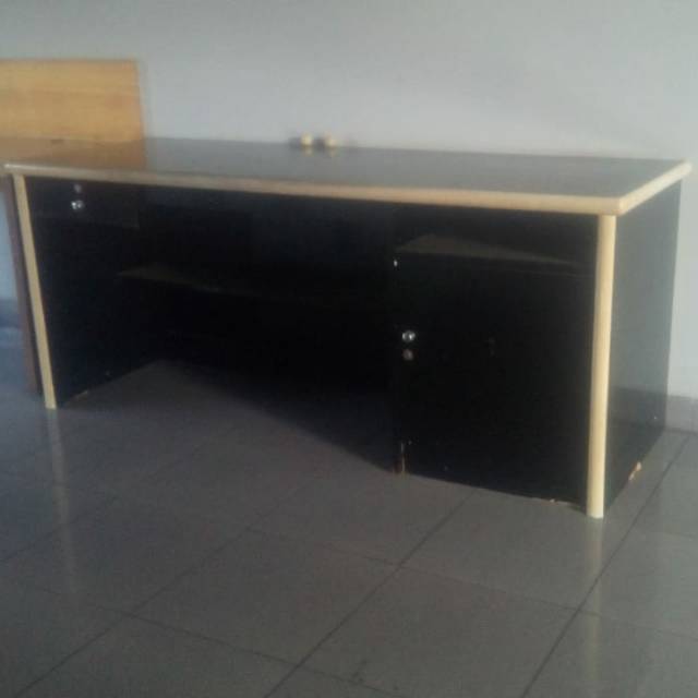 Jual Furniture Meja Kerja Bekas Kantor Murah Punya Sendiri. | Shopee ...