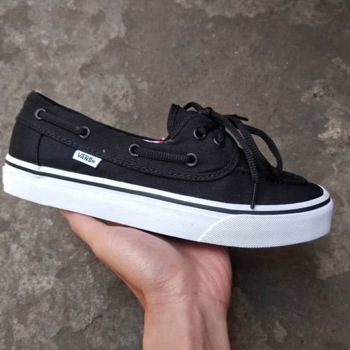 Vans zapato hotsell black white