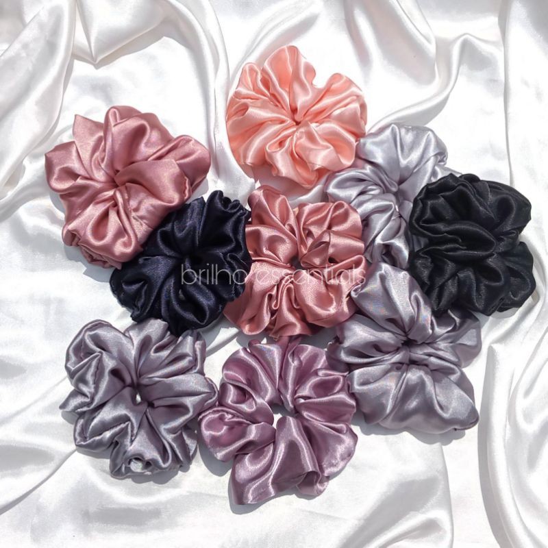 Jual Large Scrunchies Satin Silk Ikat Rambut Aksesoris Scrunchie Shopee Indonesia 