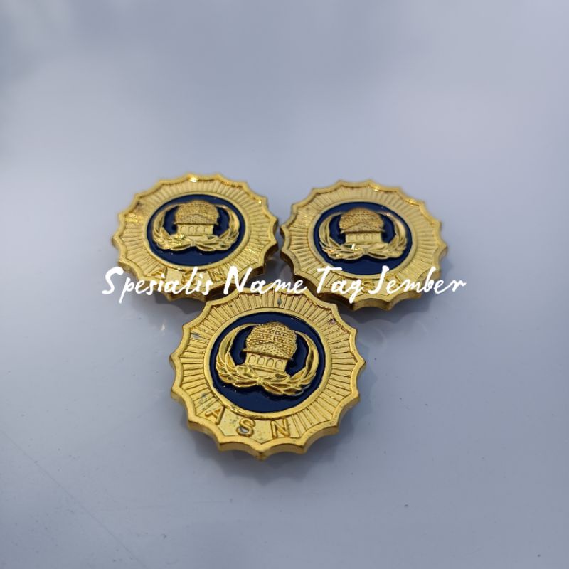 Jual PIN GOLONGAN ASN KEMBANG PIN ASN KORPRI KUNINGAN EMAS MENGKILAP ...