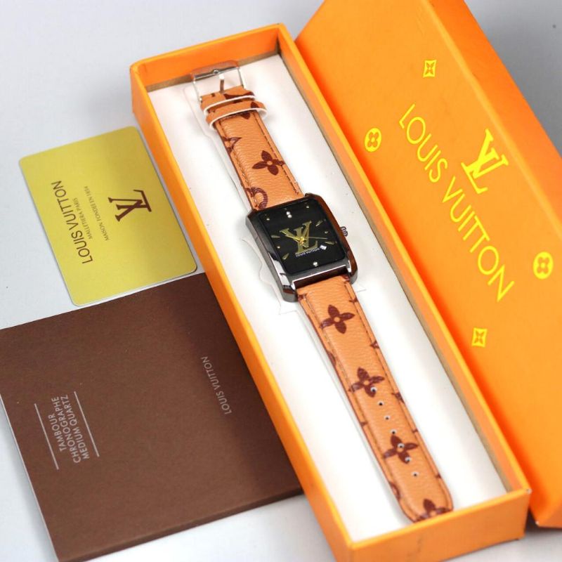 Jam tangan Louis vuitton, Fesyen Pria, Jam Tangan di Carousell