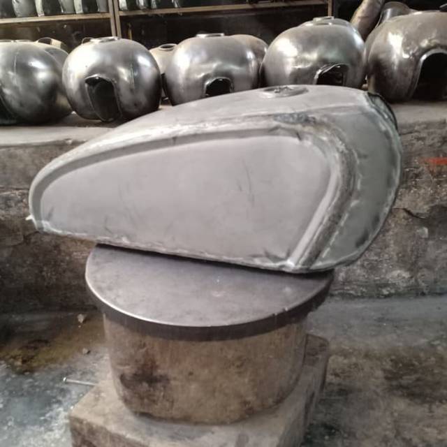 Jual Tangki japstyle, tangki deus ,tanki japstyle, tangki custom ...