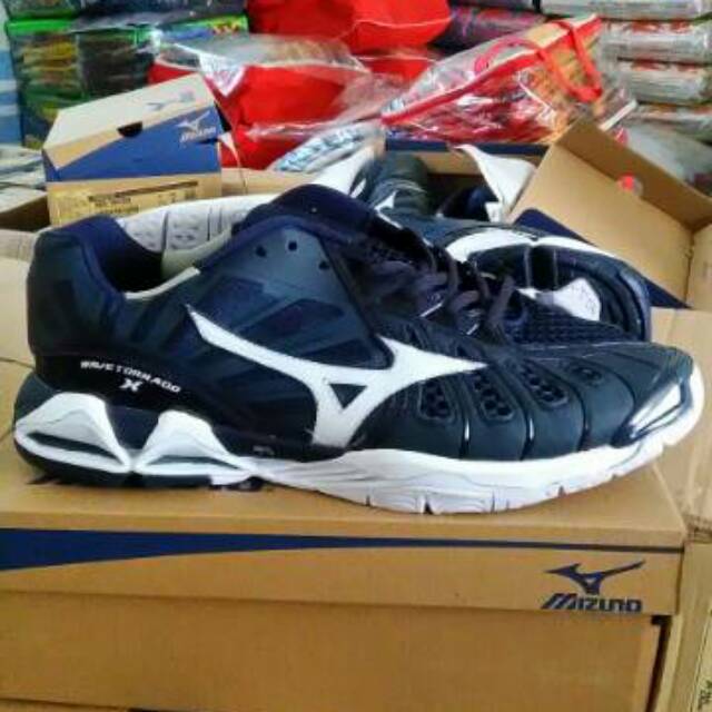 Sepatu mizuno tornado clearance 10