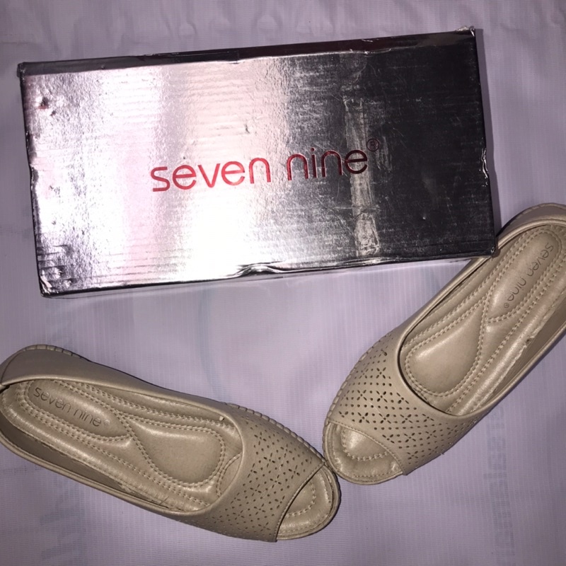 Seven nine store shoes