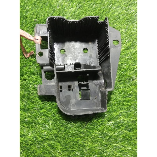 Jual dudukan wadah aki tempat aki Honda win 100 original | Shopee Indonesia