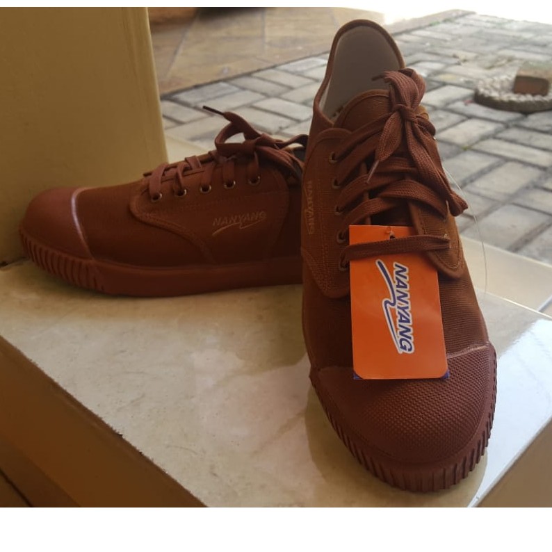 SEPATU TAKRAW NANYANG ORIGINAL THAILAND WARNA COKLAT PUTIH HITAM