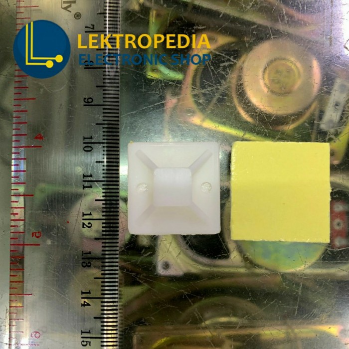 Jual Tie Mount 25x25 mm Klip Kabel Cable 25mm 25 Pengikat Pengait Clip ...