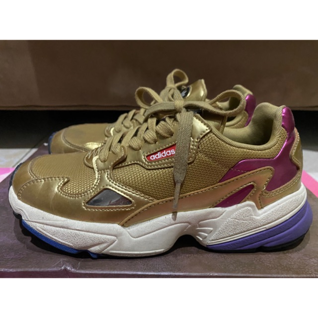 Harga adidas falcon store gold