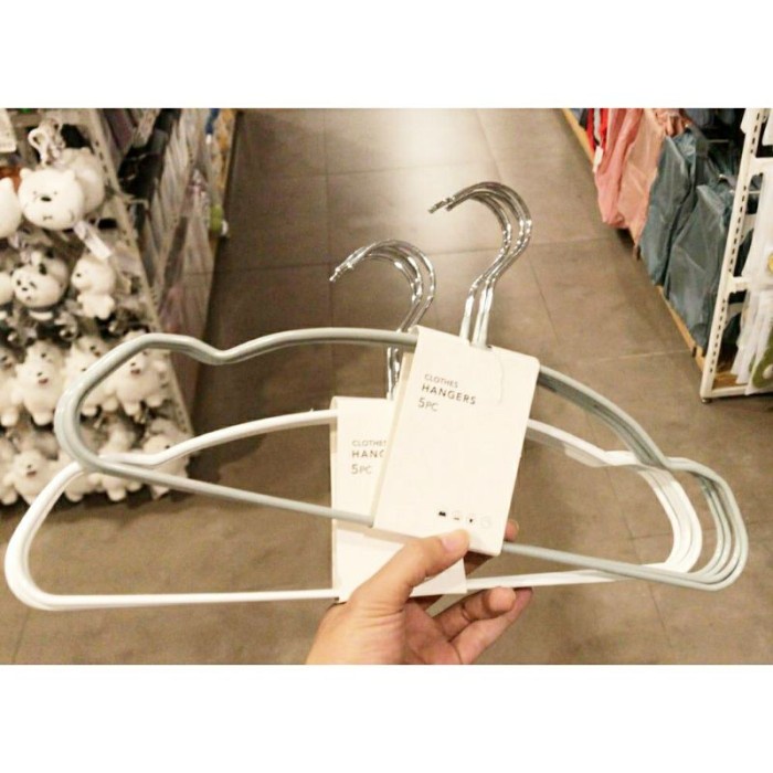 Jual MINISO Clothes Hangers / hanger miniso A Shopee Indonesia