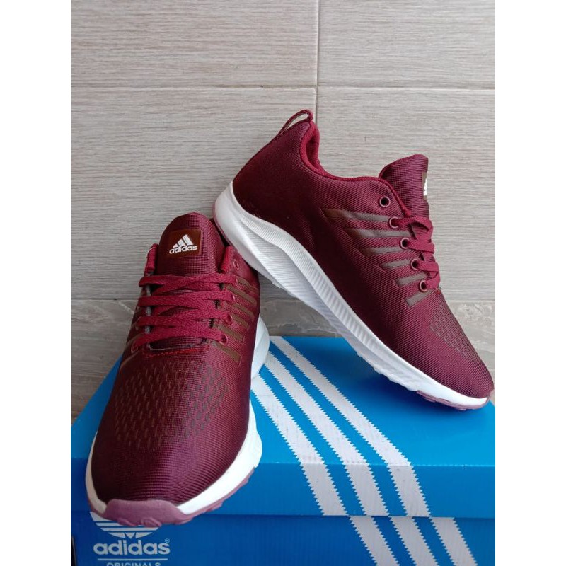 original adidas neo marron