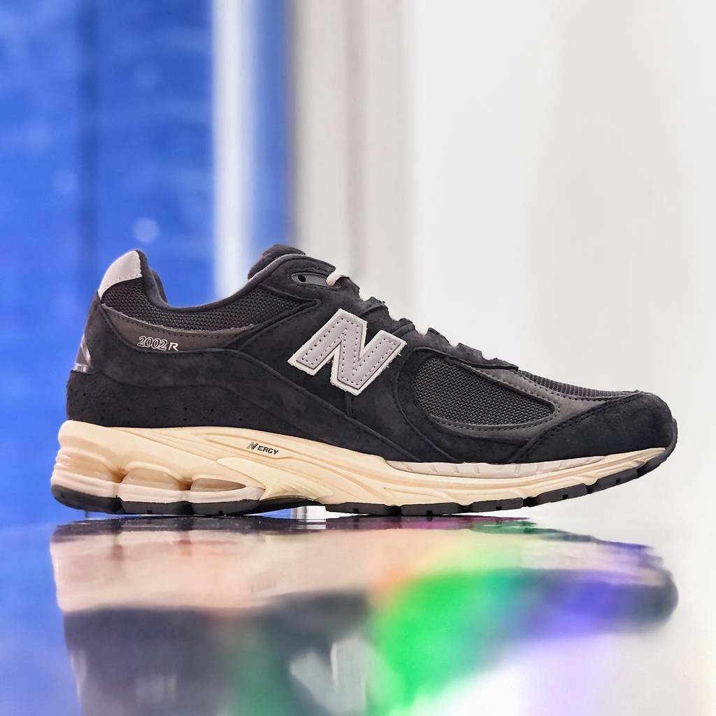Jual New Balance 2002R Phantom Black Vintage Shopee Indonesia