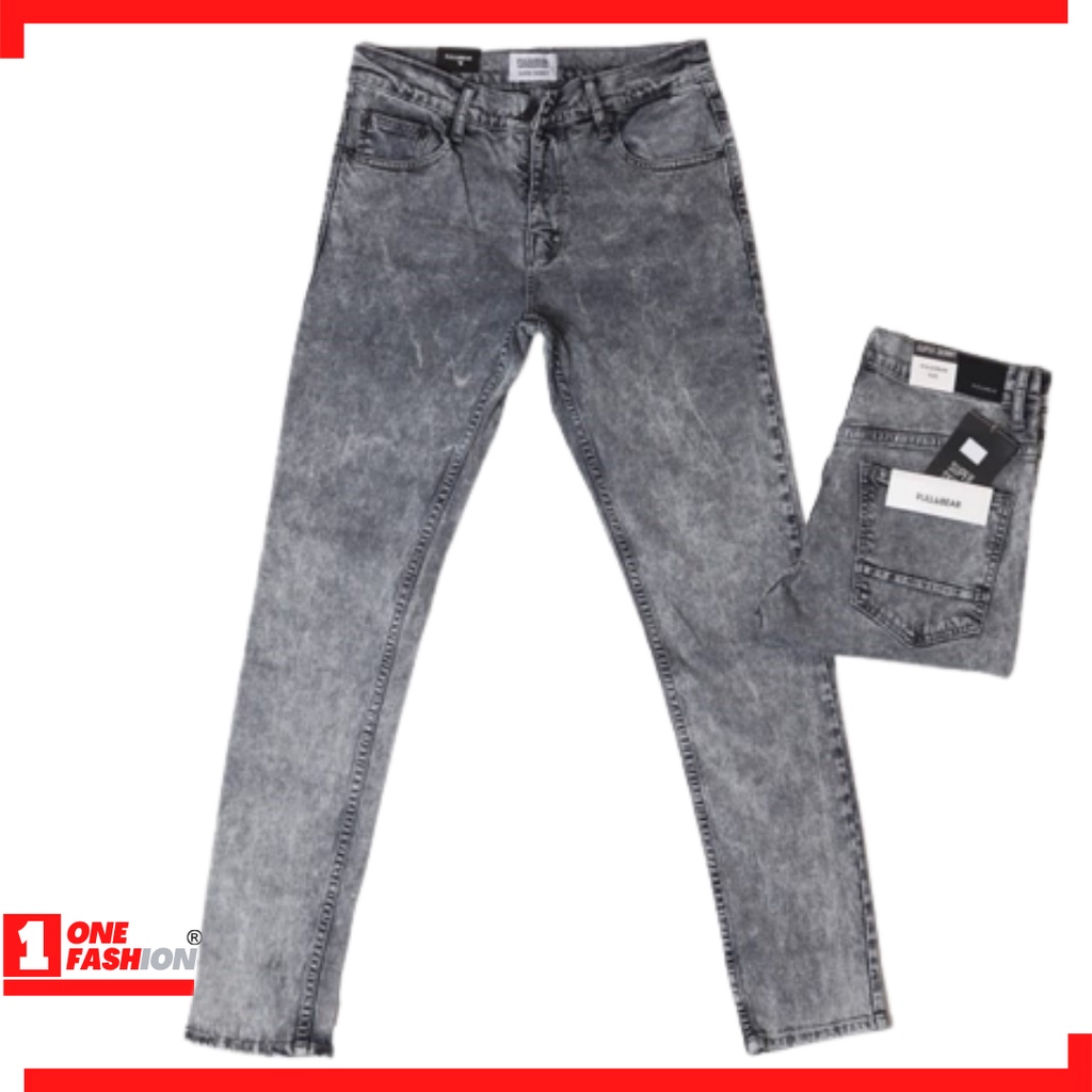 Levis pull and bear hotsell