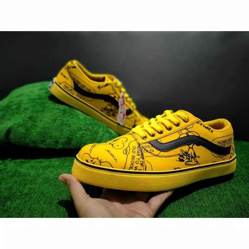 Vans old hotsell skool kuning