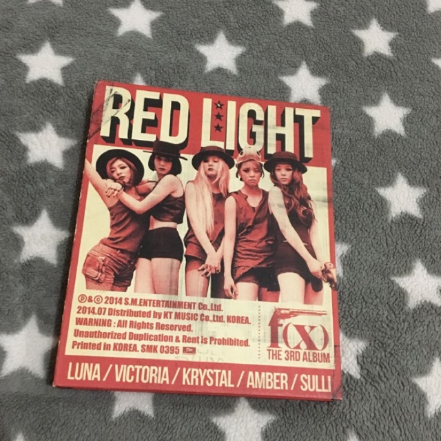 f(x) RED LIGHT ALBUM. VER B (WILD CATS)