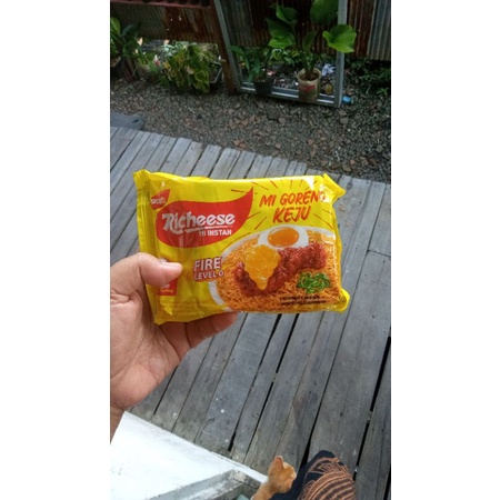 Jual mie richesse viral,, richeese FREE KARDUS &BUBBLE WRAP | Shopee ...