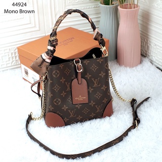 Jual tas LV original model bucket GM besar kondisi masih bagus harga murah  di lapak 2 dara collections