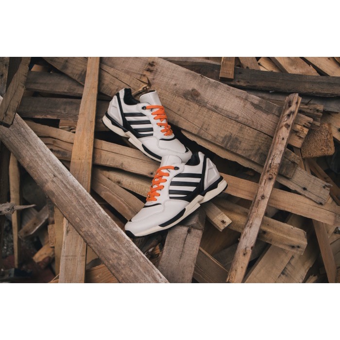 FZ0345 24.0 adidas スニーカー Juventus × adidas ZX6000 