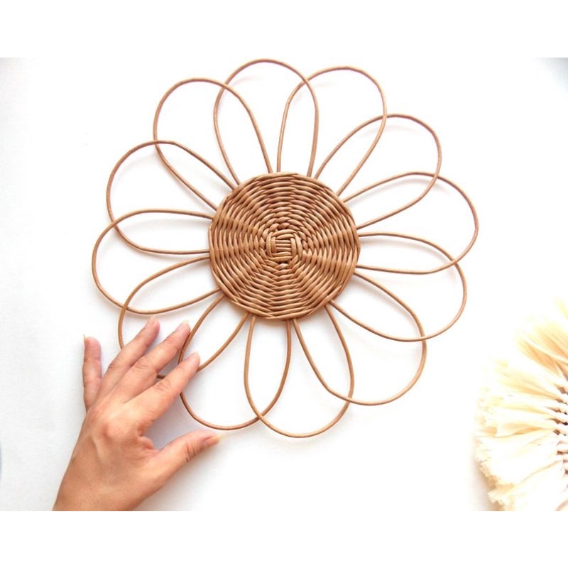 Jual hiasan dinding rotan bunga mekrok/dekorasi dinding rotan bunga ...
