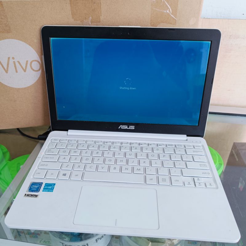 Jual Laptop Asus E203nah Intel Celeron N4000 Ssd 128gb Putih Slim Tipis Notebook Sekolah Kuliah 9663