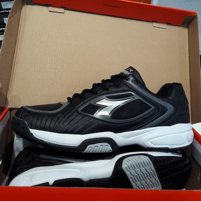 Jual Sepatu Tenis DIADORA ORIGINAL. Jamming Black. Tennis Badminton Shopee Indonesia