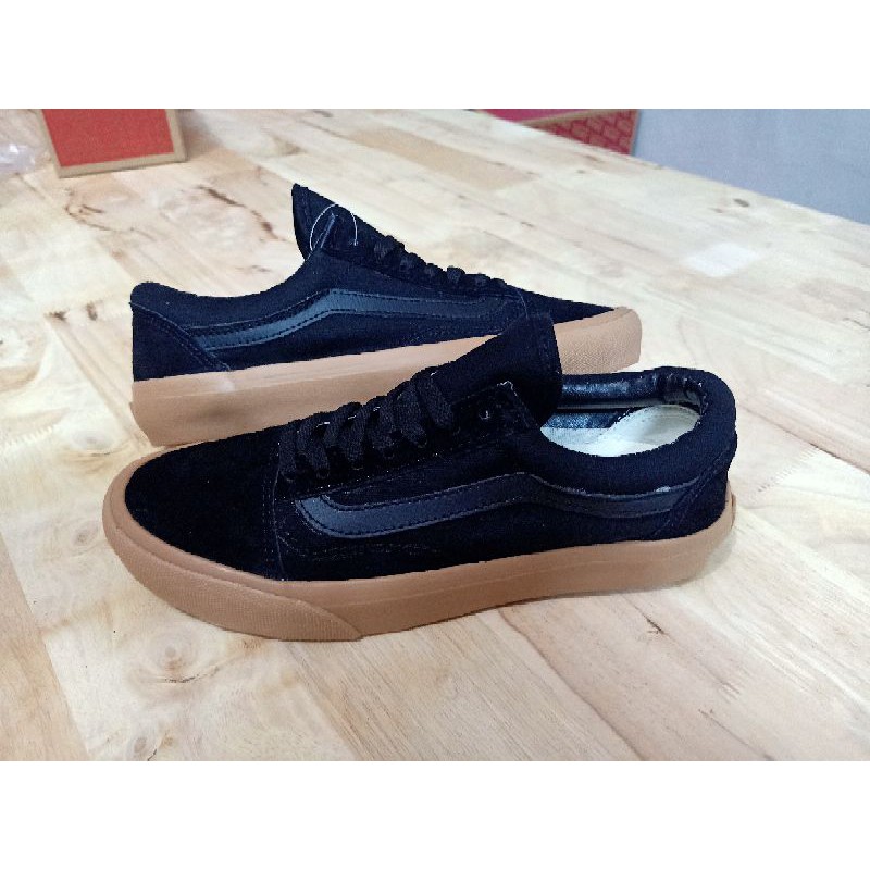 Vans bubble gum top