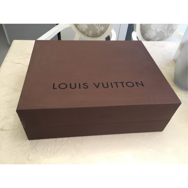 Box / Kotak Louis Vuitton Original Box