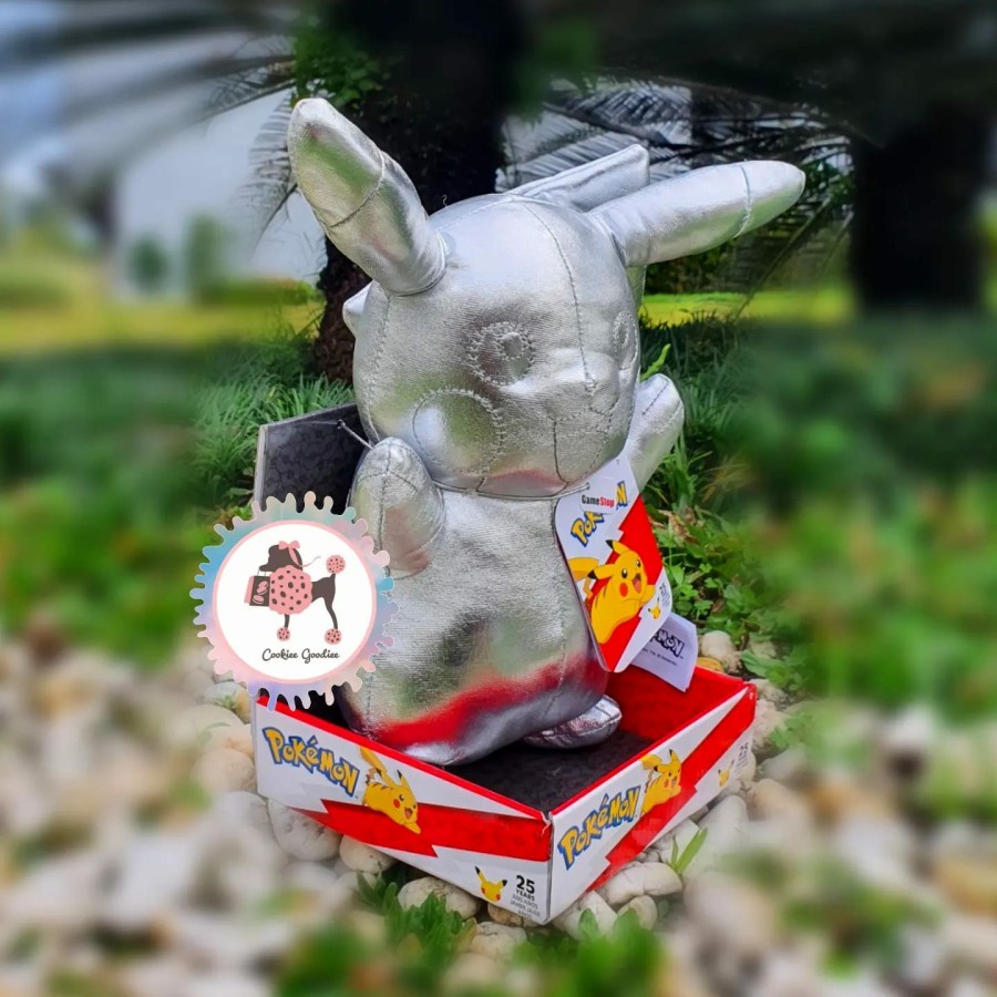Jual Pokemon 25th Celebration Silver Pikachu Plush 21cm | Shopee Indonesia