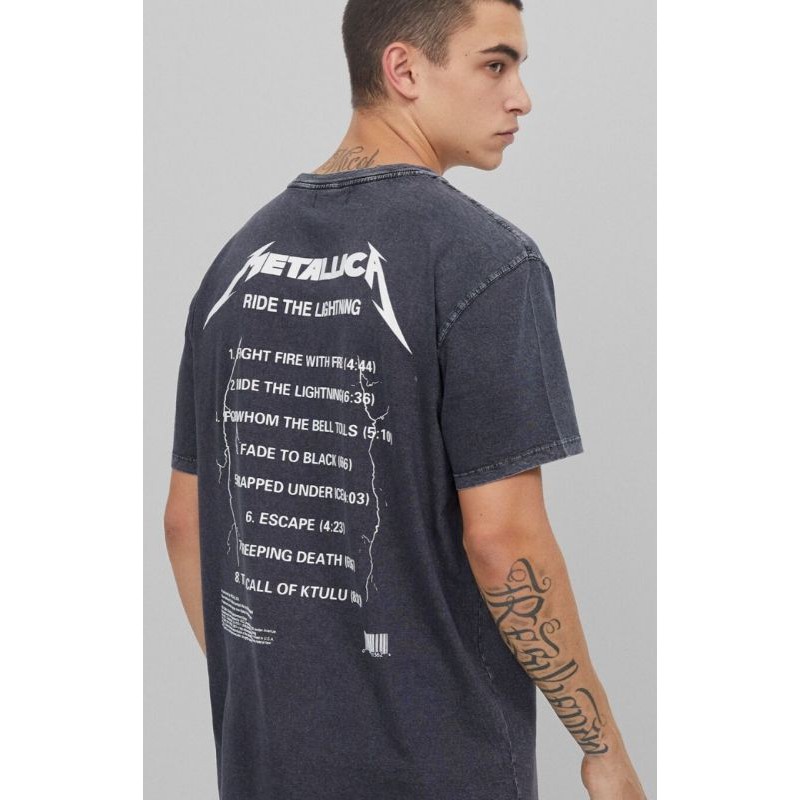 Bershka metallica best sale t shirt