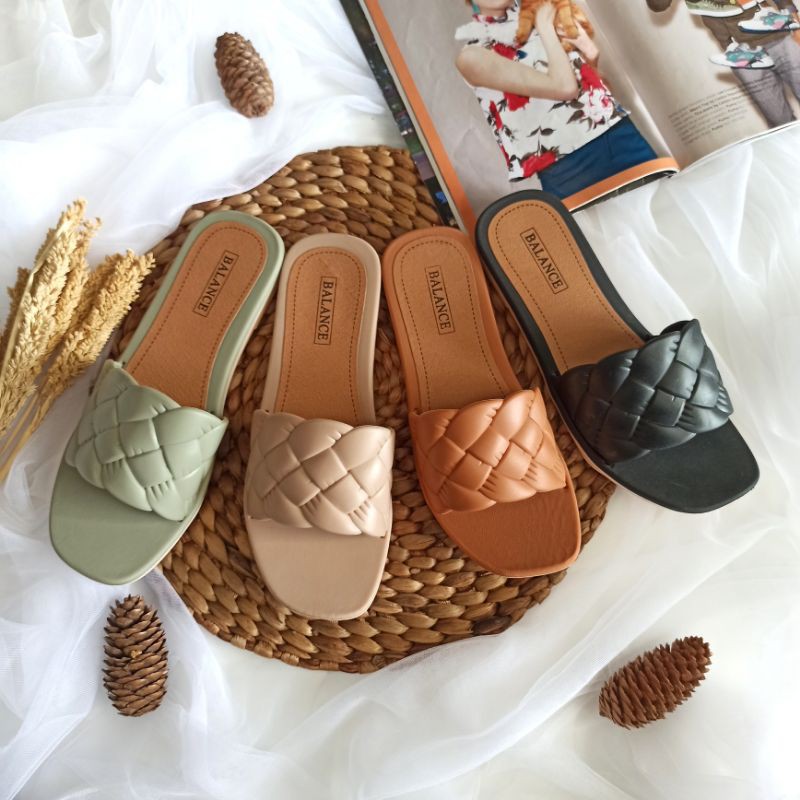 Sandal best sale balance shopee