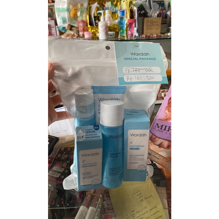 Jual PAKET HEMAT MURAH !!!! WARDAH LIGHTENING SERIES SPECIAL PACKAGE