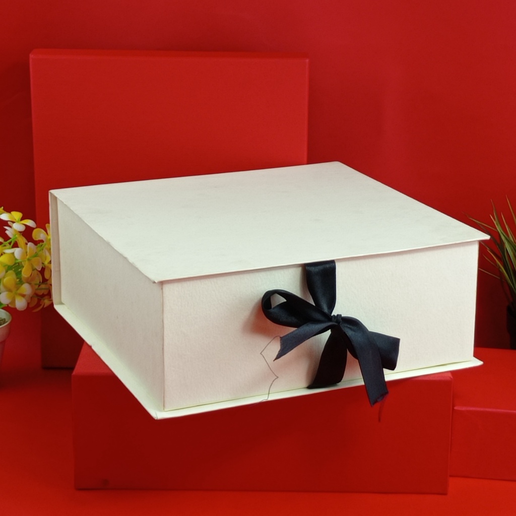 Jual Box Hamper Hardbox Kotak Kado Kotak Hadiah Ukuran 26 Cm X 26 Cm X 10 Cm Shopee