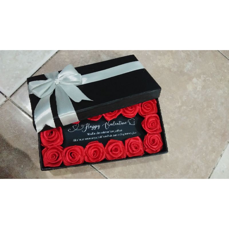 Jual Bucket bunga mawar satin Buket bunga mawar box flower box kado ...