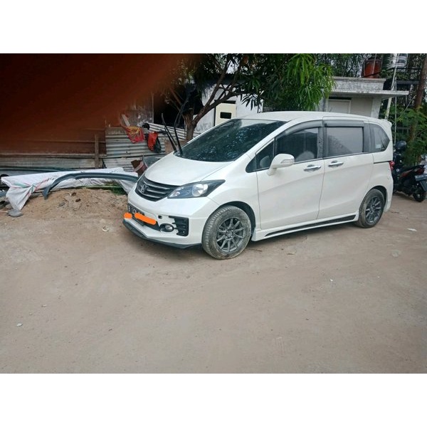 Jual Bodykit Freed bodykit honda freed hybrid 200911 Bodykit