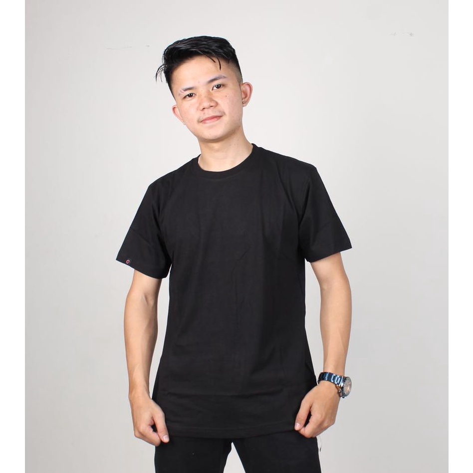 Jual KAOS POLOS PRIA BAHAN COMBED 100% LENGAN PENDEK | Shopee Indonesia