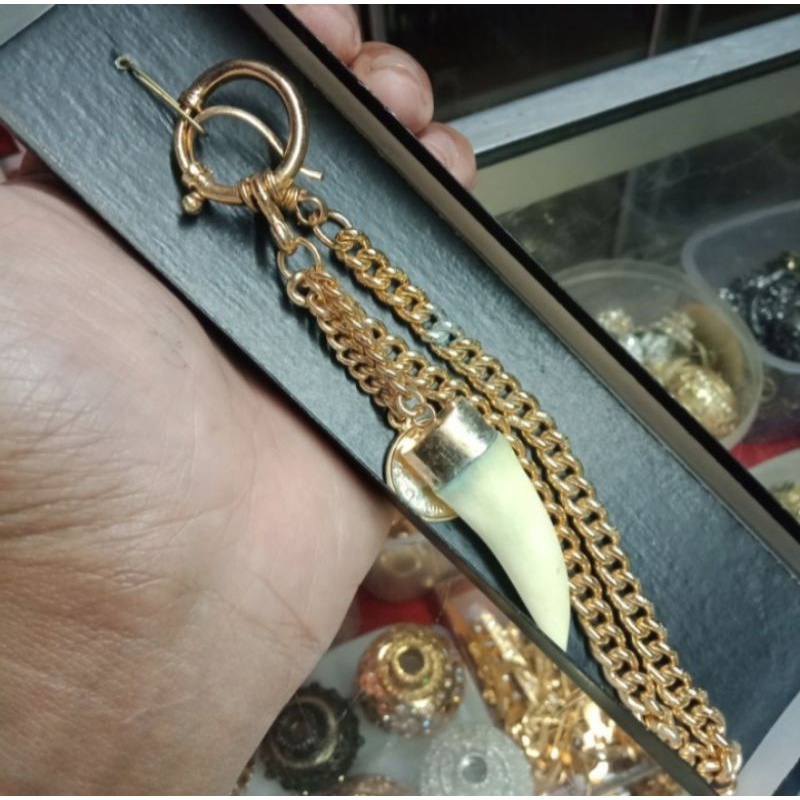 Jual Bros PIN rantai baju beskap model koin dan Taring | Shopee Indonesia