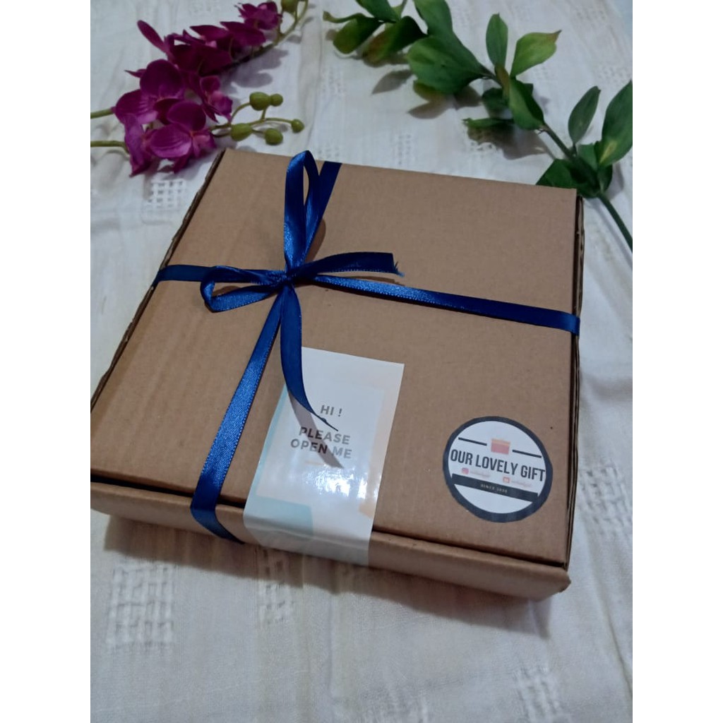 Jual SNACK BOX HARGA 15000 FREE GREETING CARD | Shopee Indonesia