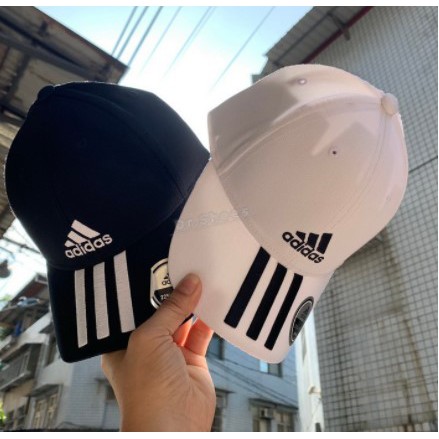 Foto pakai shop topi adidas