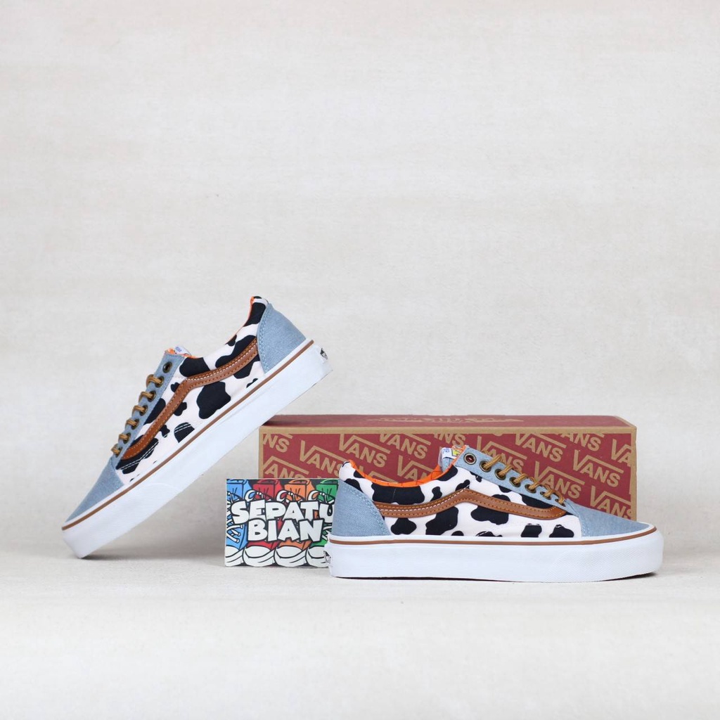 Harga vans toy story di outlet indonesia