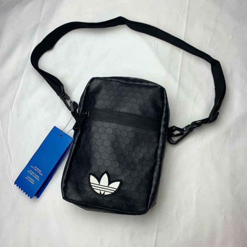 Tas sling on sale bag adidas original