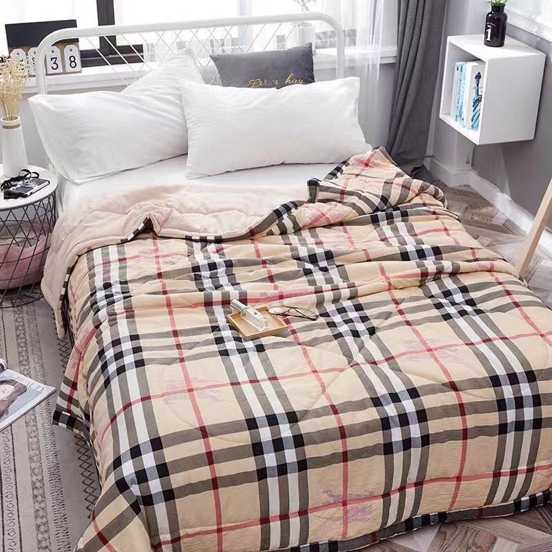 Jual Selimut Anak Jumbo Elsa Tipis Karakter Perempuan Lakilaki G9S3 Hello Kitty Topi Motif