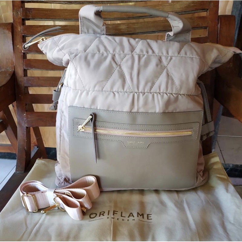 Jual Tas oriflame lightweight lux convertible tote bag Shopee Indonesia