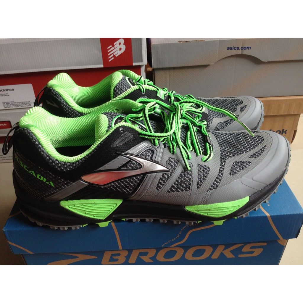 Jual sales brooks cascadia