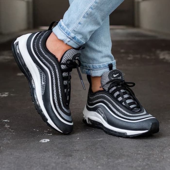 Air max 97 2025 ultra black and white