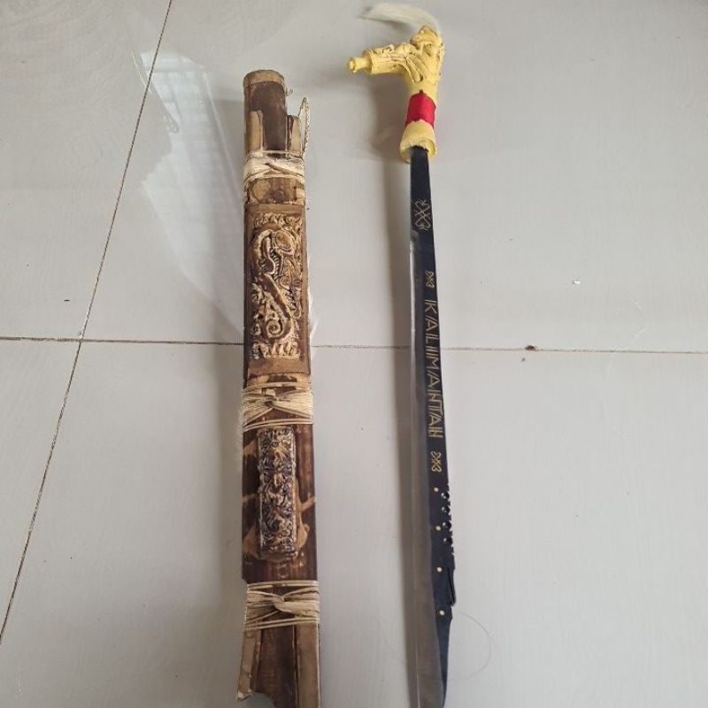 Jual Mandau khas SuKu Dayak kalimantan Mandau hias panjang 80 cm ...