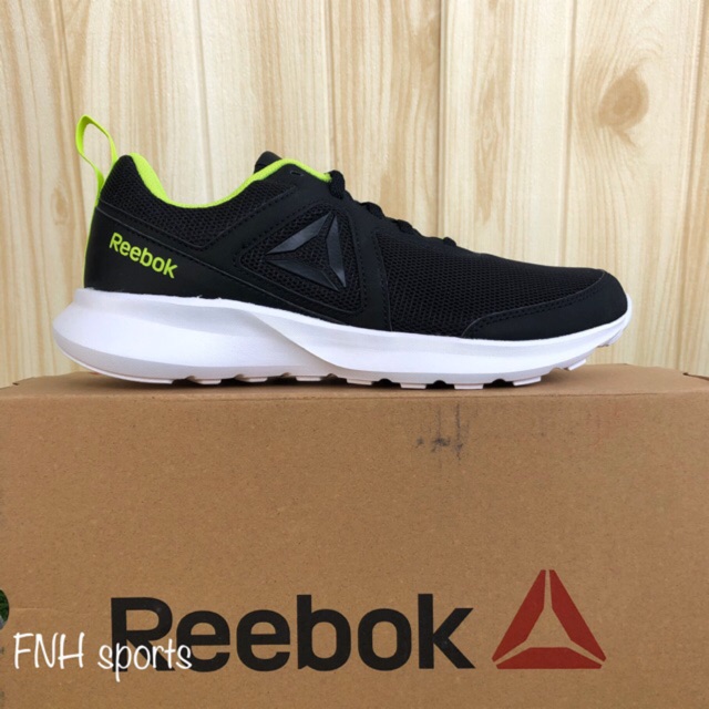 Sepatu cheap jogging reebok