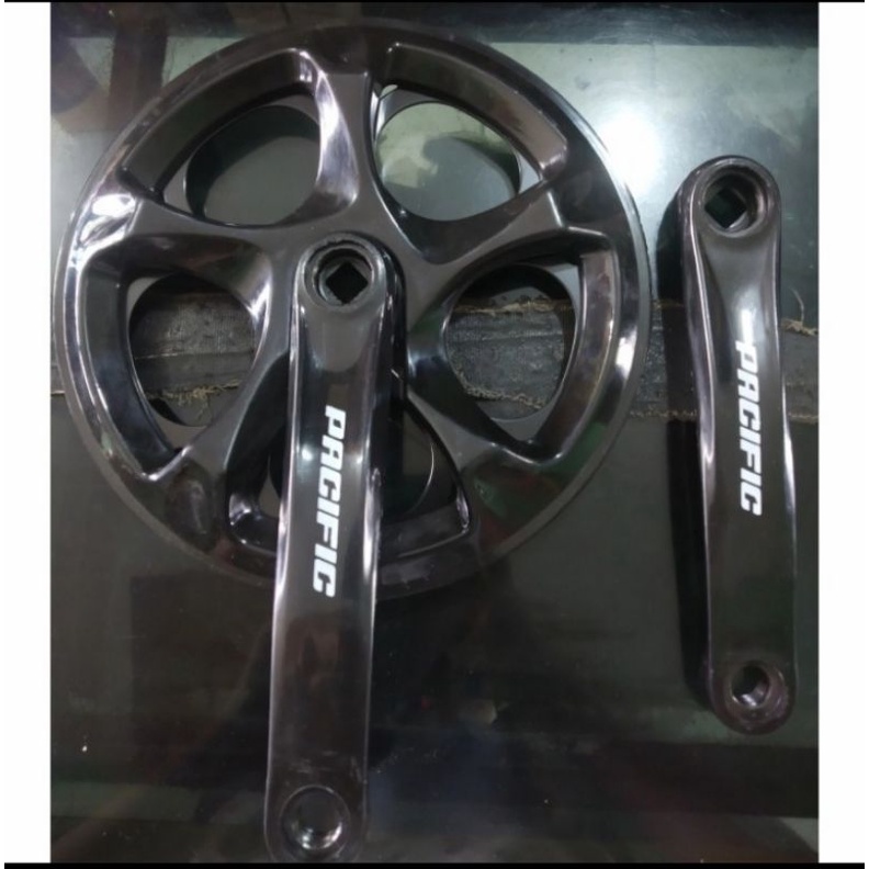 crank pacific 52t