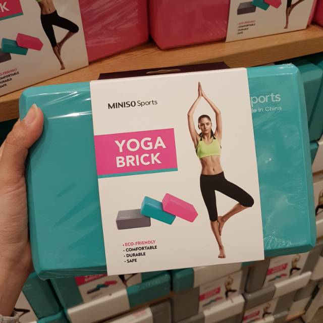 Yoga best sale brick miniso