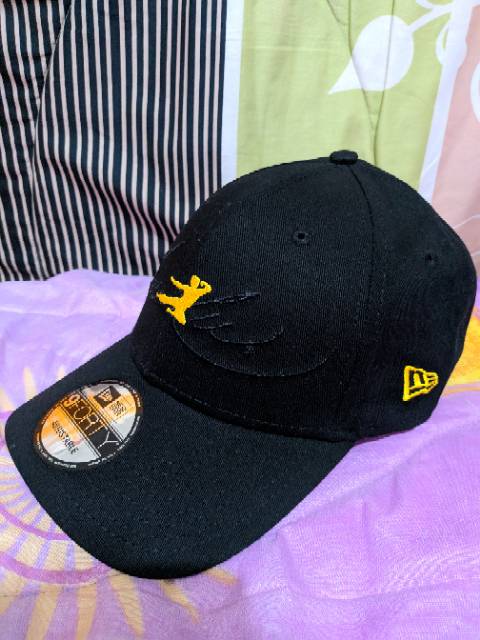 Bruce lee new era hat deals
