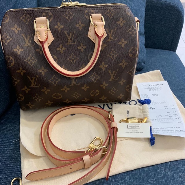 Jual Tas Louis Vuitton Speedy 25 Original Authentic Second Preloved Branded  LV Bag, Barang Mewah, Tas & Dompet di Carousell