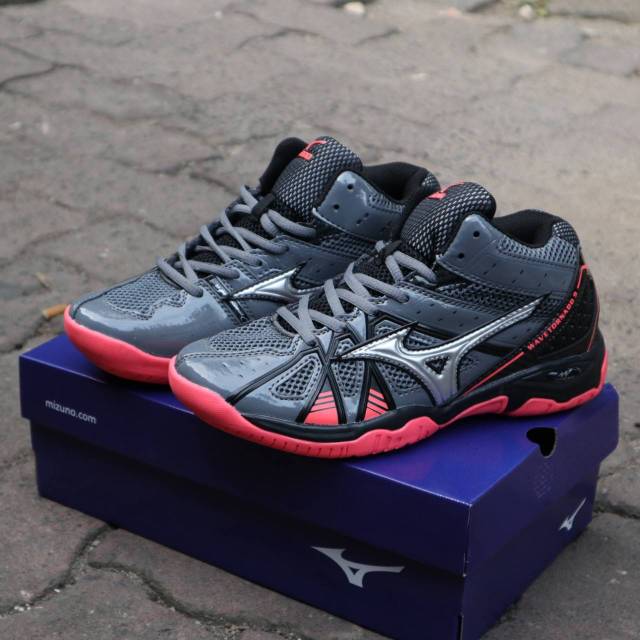 Mizuno wave tornado on sale 9 grey